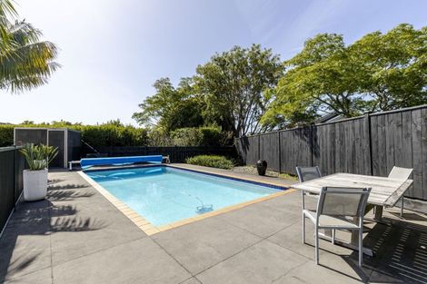 Photo of property in 55 Shelter Grove, Frankleigh Park, New Plymouth, 4310