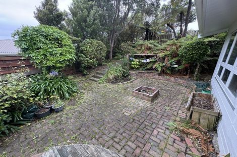 Photo of property in 9 Versailles Street, Karori, Wellington, 6012