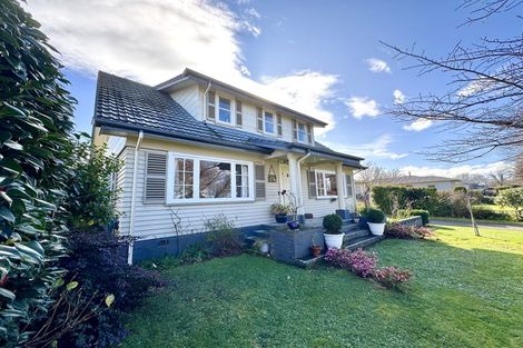 Photo of property in 34 Queen Street, Dannevirke, 4930