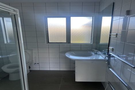 Photo of property in 1/48 Taharoto Road, Takapuna, Auckland, 0622