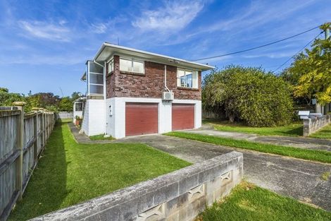 Photo of property in 1/15 Roberts Avenue, Bayswater, Auckland, 0622