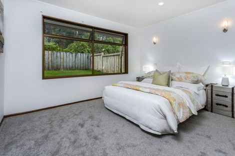 Photo of property in 58 Ravenwood Drive, Forrest Hill, Auckland, 0620