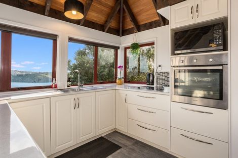 Photo of property in 8 Moray Place, Papakowhai, Porirua, 5024