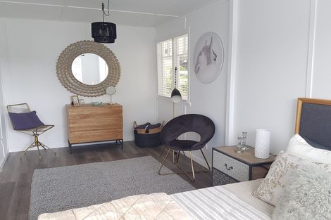 Photo of property in 153 Howard Road, Orere Point, Papakura, 2585