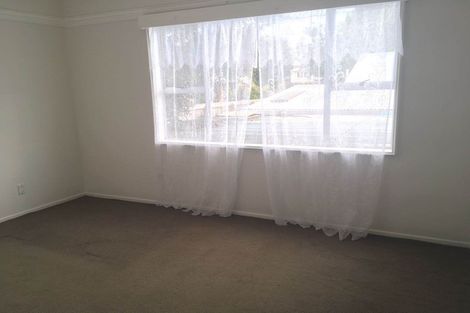 Photo of property in 2/13 Holly Street, Avondale, Auckland, 1026