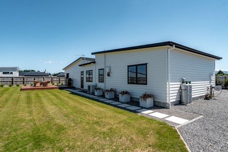 Photo of property in 43 Gimson Street, Solway, Masterton, 5810