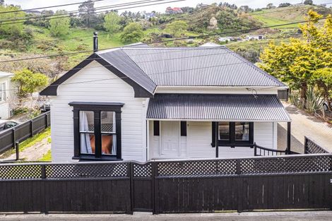 Photo of property in 21 Portal Street, Durie Hill, Whanganui, 4500