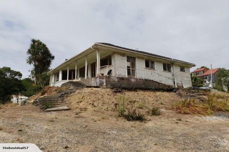 Photo of property in 56 Pah Road, Cockle Bay, Auckland, 2014
