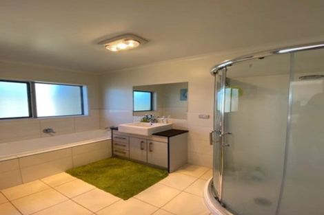 Photo of property in 29 Chadwick Place, Rototuna North, Hamilton, 3210