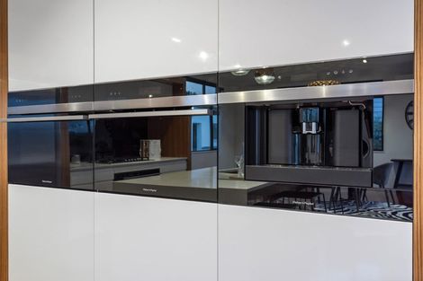 Photo of property in 17 Waitemata Road, Hauraki, Auckland, 0622