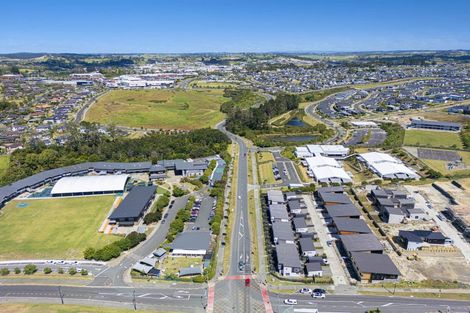 Photo of property in 169 Millwater Parkway, Silverdale, 0932