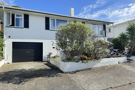 Photo of property in 12 Monowai Road, Johnsonville, Wellington, 6037