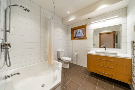 Photo of property in 9 Mckenzie Terrace, Te Aro, Wellington, 6011