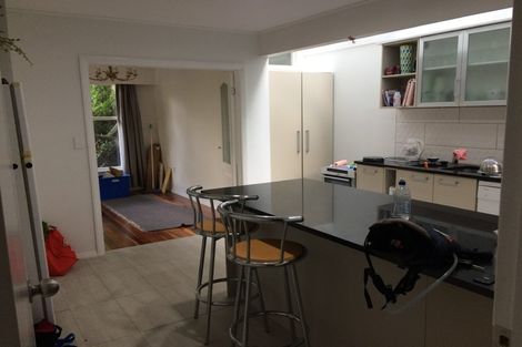 Photo of property in 35 Kotari Road, Days Bay, Lower Hutt, 5013