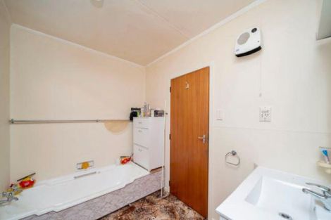 Photo of property in 202 Carrington Street, Vogeltown, New Plymouth, 4310