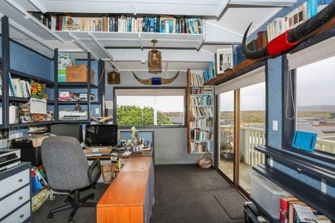 Photo of property in 17 Westside Road, Port Waikato, Tuakau, 2695