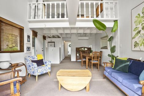 Photo of property in 8a Quest Terrace, Mount Roskill, Auckland, 1041