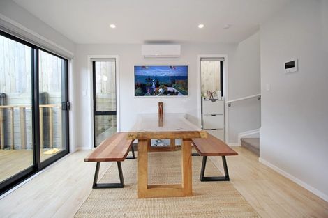 Photo of property in 32e Albrecht Avenue, Mount Roskill, Auckland, 1041