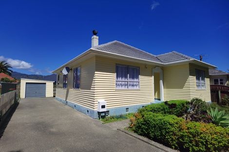 Photo of property in 17 Hart Avenue, Boulcott, Lower Hutt, 5011