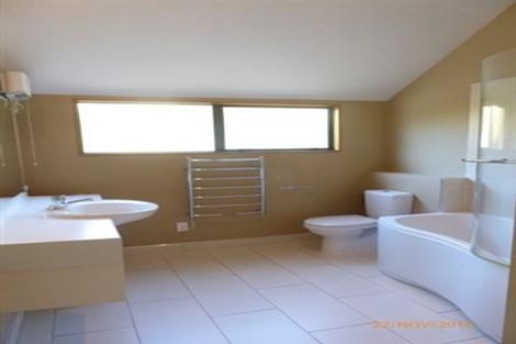 Photo of property in 28b Comins Crescent, Mission Bay, Auckland, 1071