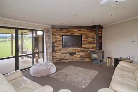Photo of property in 261 Loburn Kowai Road, Loburn, Rangiora, 7472