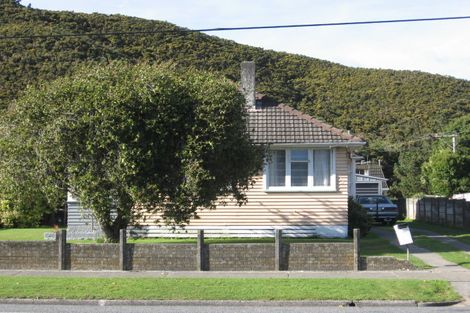 Photo of property in 397 Cambridge Terrace, Naenae, Lower Hutt, 5011