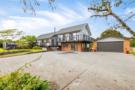 Photo of property in 27 Wintour Road, Waimauku, 0812