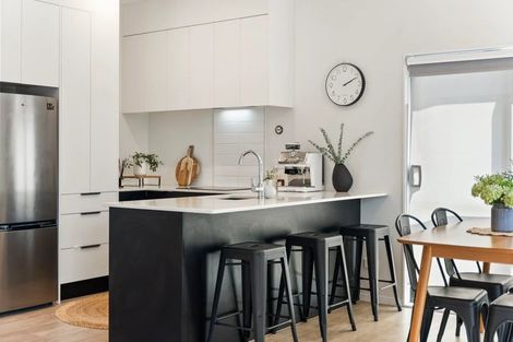 Photo of property in 8a Edgar Pearce Place, Howick, Auckland, 2014