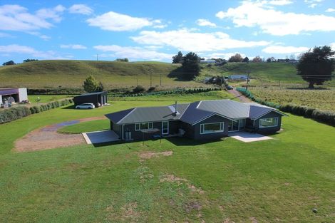 Photo of property in 62 River Road, Otane, Waipawa, 4271