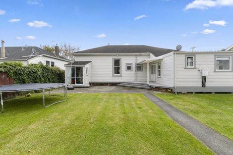 Photo of property in 8 Hautana Square, Woburn, Lower Hutt, 5010