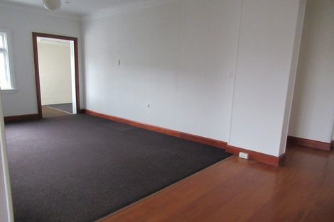 Photo of property in 362 Oxford Street, Levin, 5510