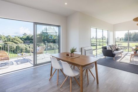 Photo of property in 14 Te Heke Place, Waikanae, 5036