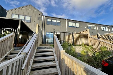 Photo of property in 98 Tarapuka Road, Westgate, Auckland, 0814