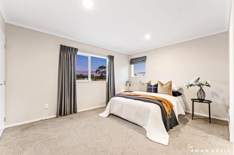 Photo of property in 19 Waitoro Lane, Henderson, Auckland, 0612