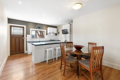 Photo of property in 6 Sandwich Road, Beckenham, Christchurch, 8023