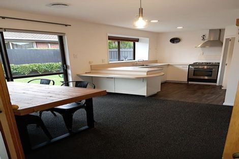 Photo of property in 1/21 Kintyre Drive, Broomfield, Christchurch, 8042