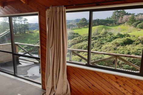 Photo of property in 152 Lone Kauri Road, Karekare, New Lynn, 0772