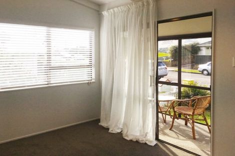 Photo of property in 10 Stuart Place, Blagdon, New Plymouth, 4310