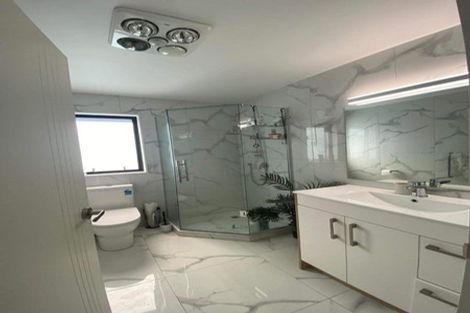 Photo of property in 10 Parahau Road, Papakura, 2110