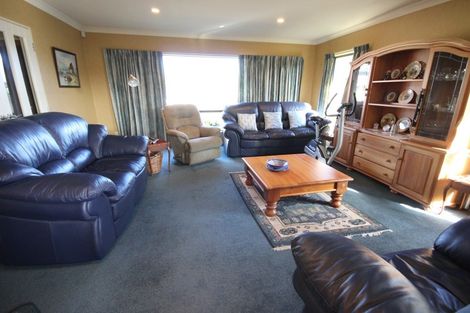Photo of property in 16 Presidential Drive, Milson, Palmerston North, 4414