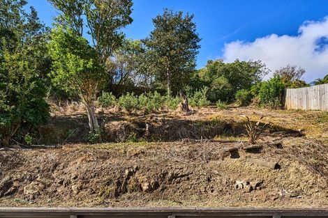 Photo of property in 198 Sievers Grove, Cannons Creek, Porirua, 5024