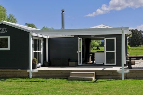 Photo of property in 88 Maytown Road, Waimate, 7978