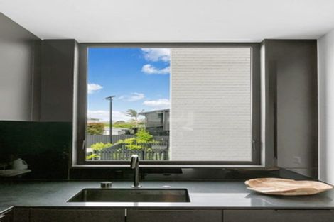 Photo of property in 3/17 Huia Road, Point Chevalier, Auckland, 1022