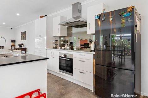 Photo of property in 50 Brooklyn Road, Carterton, 5713