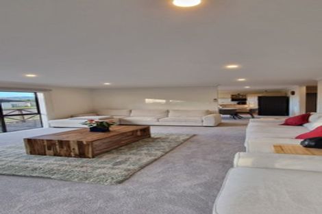 Photo of property in 16 The Crowsnest, Whitby, Porirua, 5024