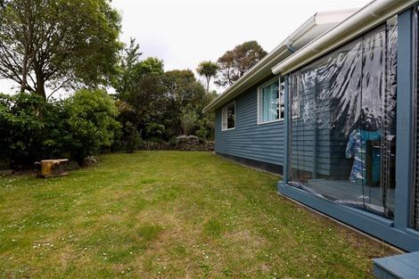 Photo of property in 21 Edelweiss Grove, Timberlea, Upper Hutt, 5018