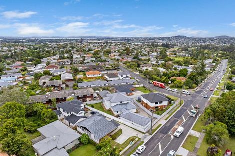 Photo of property in 57 Golf Road, New Lynn, Auckland, 0600