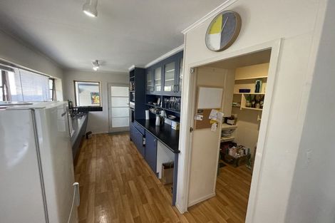 Photo of property in 15 Kauri Street, Inglewood, 4330