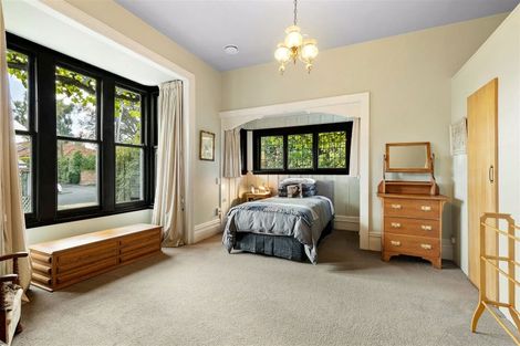 Photo of property in 10 Weston Road, St Albans, Christchurch, 8052