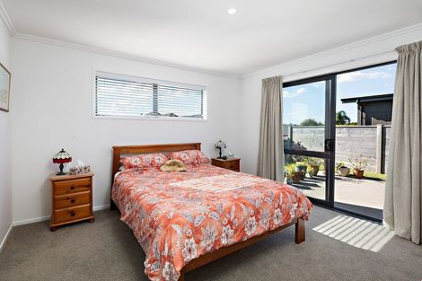 Photo of property in 12 Augusta Rise, Omokoroa, 3114